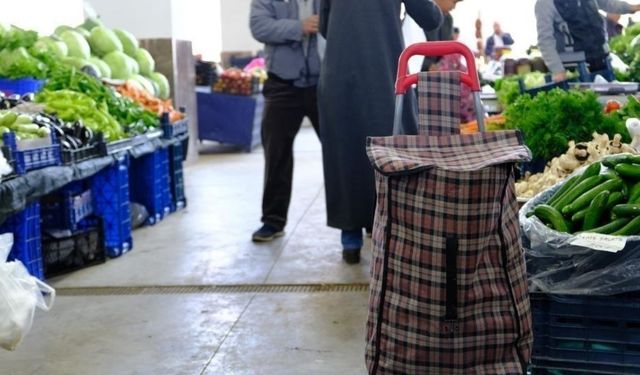 Ticaret satış hacmi yıllık yüzde 10,8 arttı