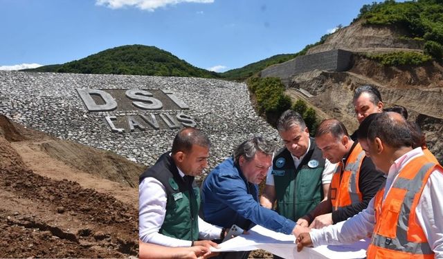 Çanakkale’de inşaatı devam eden gölette inceleme