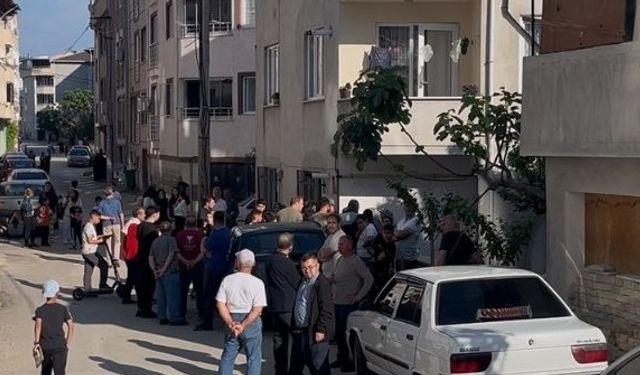 Çöp atma kavgası 1'i ağır 3 yaralı
