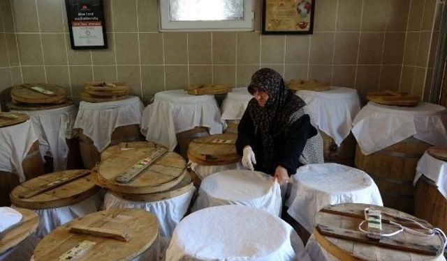Dededen kalma tariflerle sirke yapıyor (Video)