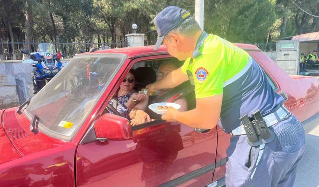 Jandarmadan ’şekerli’ trafik denetimi