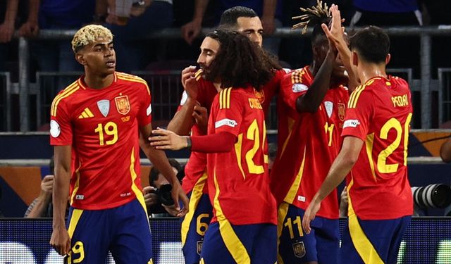9 gollü maçta kazanan İspanya