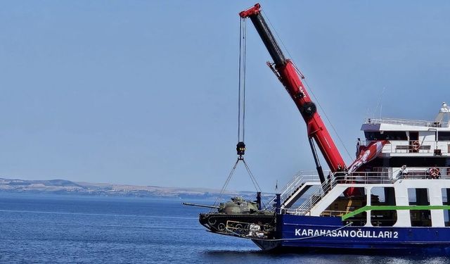 Kıbrıs Barış Harekatı'na katılan tank Saros Körfezi'nde batırıldı (Video)