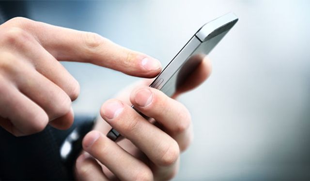 Karşı cinsin fotoğraflarını beğenmek boşanma sebebi sayıldı