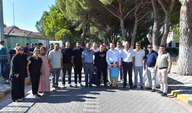 Türkiye'yi  duygulandıran İbrahim, Çanakkale’de birliğine teslim edildi