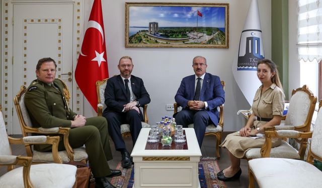 Yeni Zelanda Büyükelçisi Lewis'tan Vali Toraman'a ziyaret
