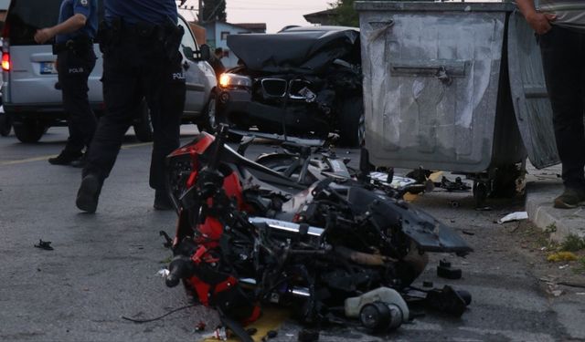 Motosikletle kafa kafaya çarpıştı ardından cipe çarptı