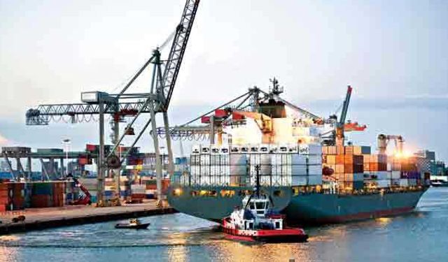 Dış ticaret açığı Ağustos ayında yüzde 15,8 azaldı
