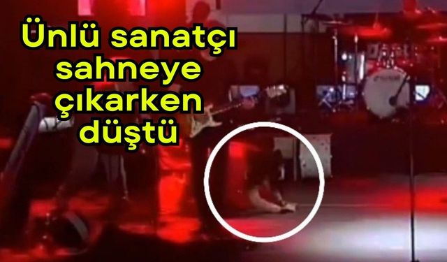 Ünlü sanatçı sahneye çıkarken düştü (Video)
