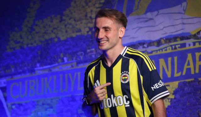 Kerem Aktürkoğlu resmen Fenerbahçe'de (Video)