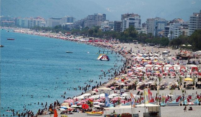 Turizm geliri geçen yılın aynı çeyreğine göre yüzde 3,9 arttı