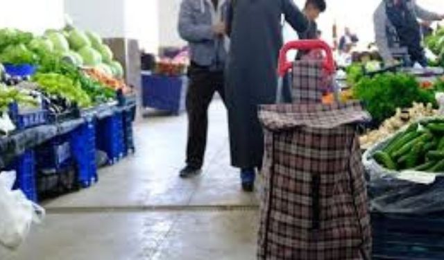 Ticaret satış hacmi yıllık yüzde 6,9 arttı