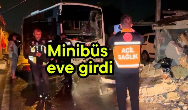 Minibüs eve girdi (Video)