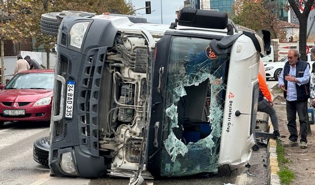 Beton mikseri devrildi: 1 yaralı