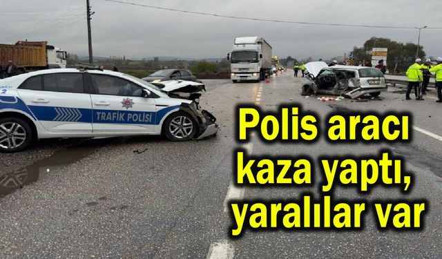 Polis aracı kaza yaptı, yaralılar var (Video)