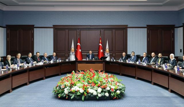 AK Parti MYK başladı