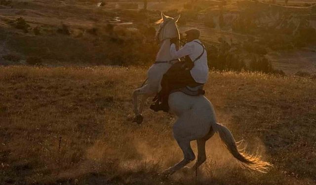 At üzerinde demir direğe çarpan adam hayatını kaybetti