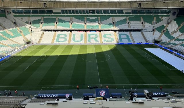 A Milli Futbol Takımı, 10. kez Bursa'da