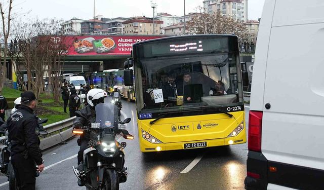 Beşiktaşlı taraftarlar Kadıköy’e geldi