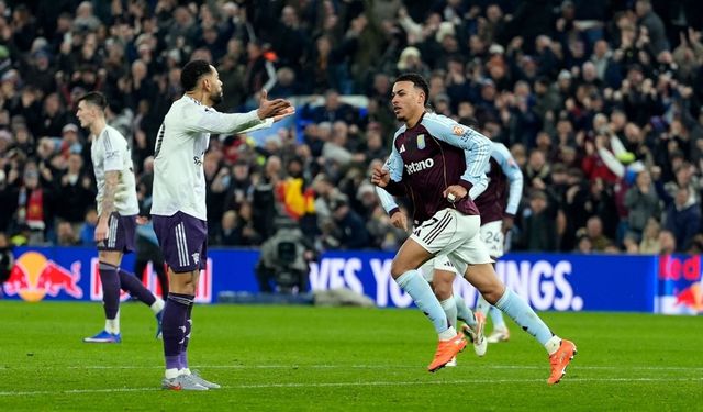 Aston Villa, Manchester United'ı da devirdi