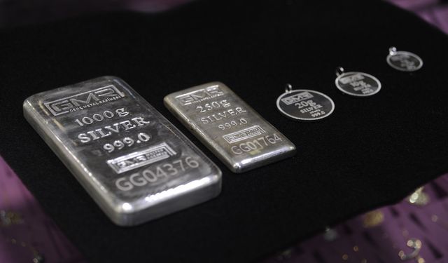 Gümüş rekor kırmaya devam ediyor