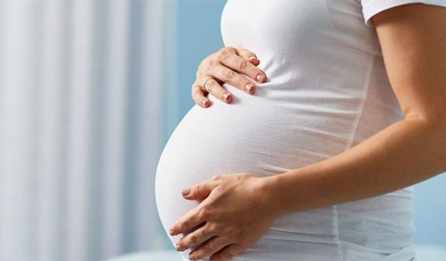 "Gebelikte fiziksel değişimler, hastalık olarak algılanmamalı"