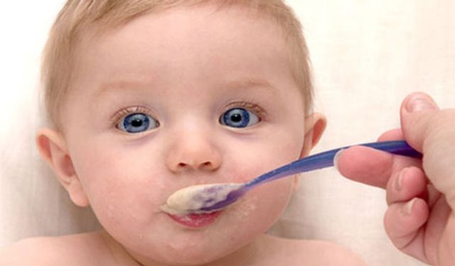 Uzmanından bebek mamalarıyla ilgili uyarı!