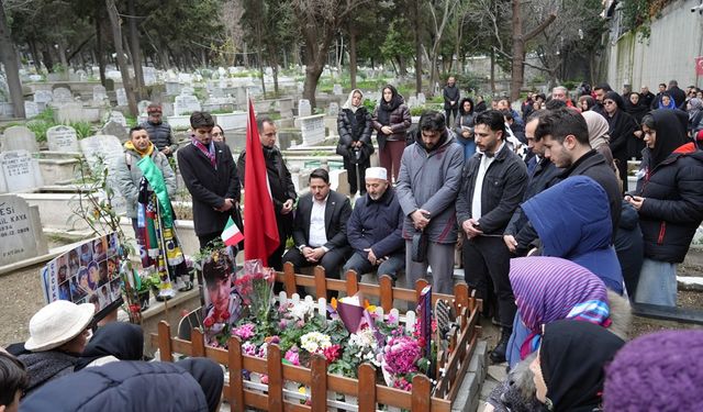 Ahmet Minguzzi ölüm yıl dönümünde kabri başında anıldı
