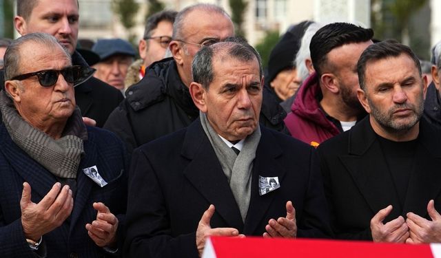 Gökmen Özdenak son yolculuğuna uğurlandı (Video)