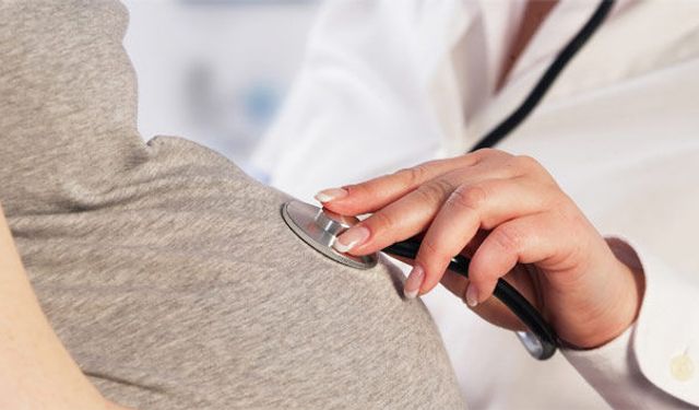 "Riskli gebeliklerde oruç tutmak, düşük ve kayıplara neden olabilir"