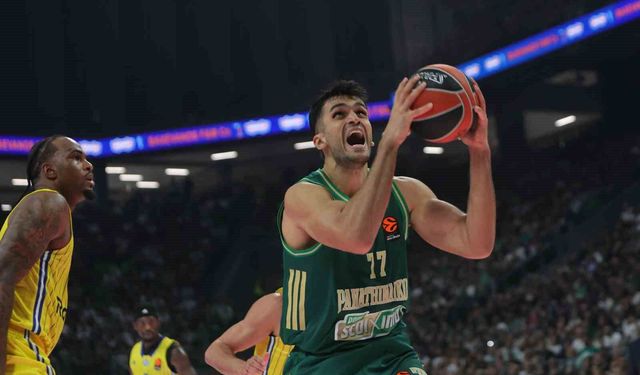 Panathinaikos, milli basketbolcu Ömer Faruk Yurtseven ile yollarını ayırdı
