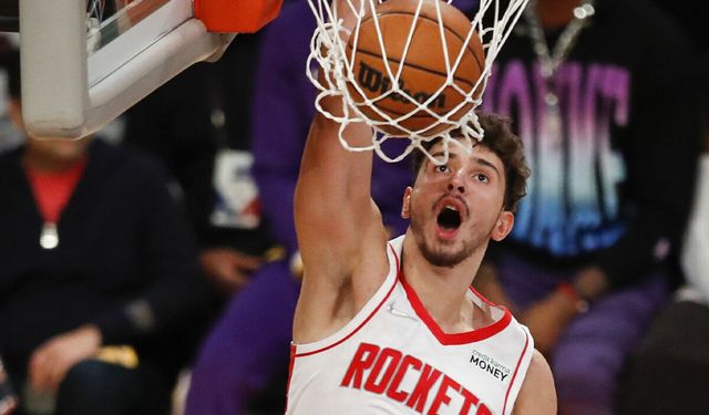 Alperen Şengün 17 sayıyla oynadı