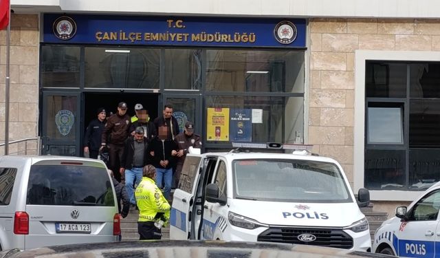 Çanakkale’de tamir için bırakılan aracı çaldılar ancak kaçamadılar