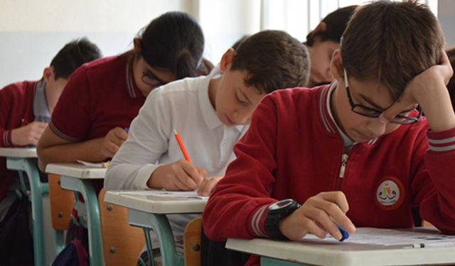 Okullarda Ders Zili Çaldı: 18 Milyon Öğrenci Ders Başı Yaptı