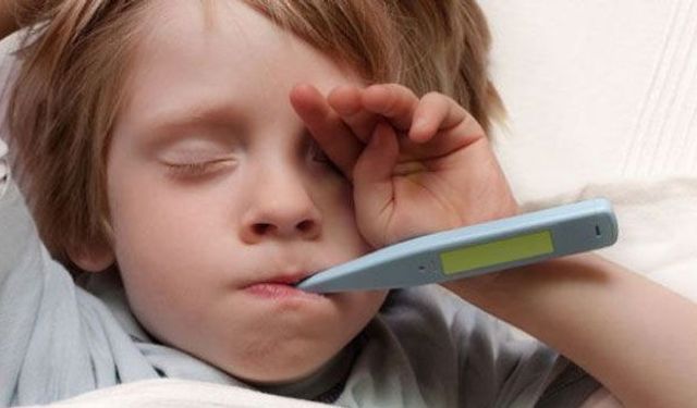 Aşısız Çocuklar Risk Altında! Uzmanı uyardı