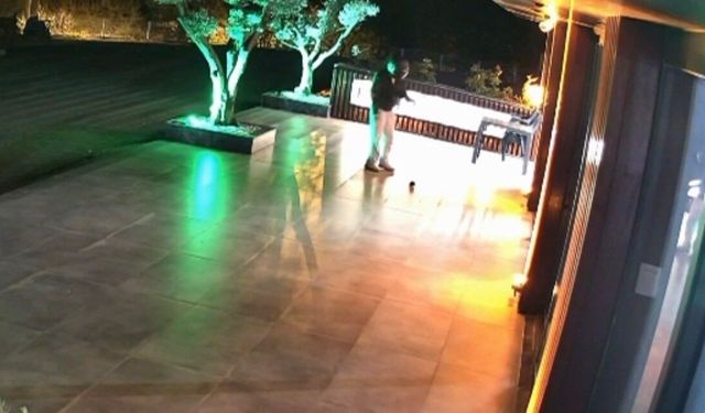 Oto galeriye el bombalı saldırı (Video)