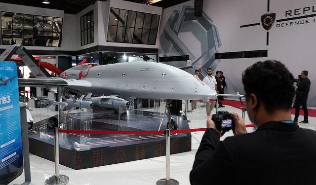 İtalya, Bayraktar TB3 SİHA'ları uçak gemisine entegre edecek