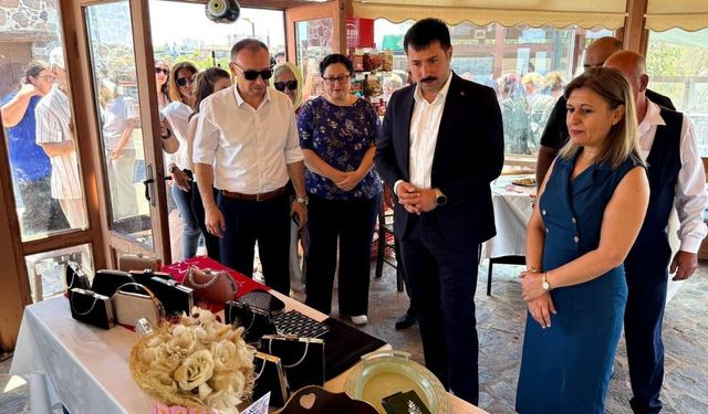 Ayvacık’ta el emeği göz nuru eserler sergilendi