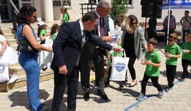 Çanakkale'de 264 öğrenciye tablet hediye edildi (Video)