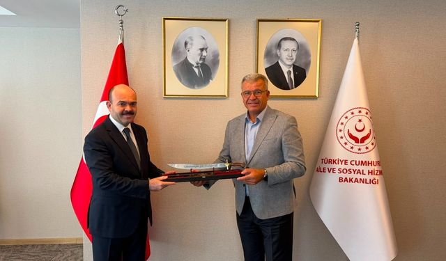 Başkan Elbi Duyurdu: Çanakkale'ye Modern Bakım Merkezi