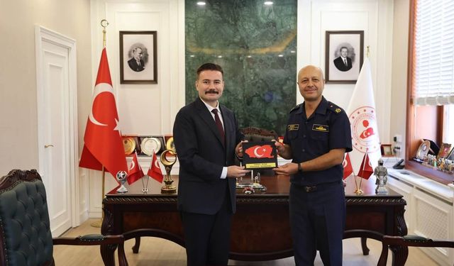 Tuğamiral Mustafa Biçen'den Gökçeada'ya ziyaret