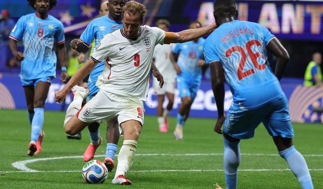 Harry Kane yıldızlaştı, İngiltere turladı