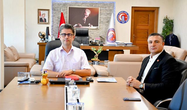Yeniden Refah Partisi'nden ÇOMÜ Rektörü Erenoğlu'na destek mesajı