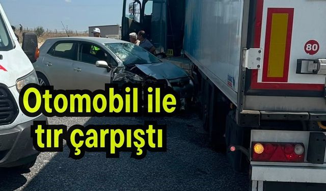 Otomobil ile tır çarpıştı (Video)