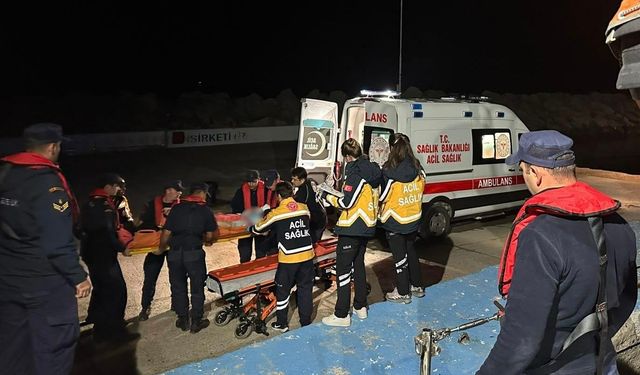 Gökçeada'dan Çanakkale'ye sahil güvenlik botu ile acil tahliye