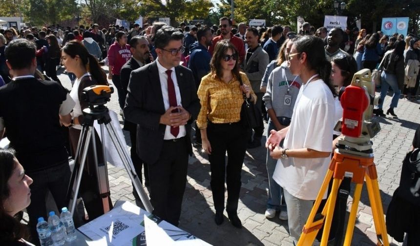 Çomü Öğrenci Kulüp Tanıtım Günleri Gerçekleşti