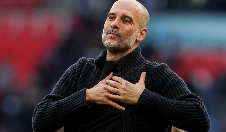 Guardiola, 2 yıl daha Manchester City'de