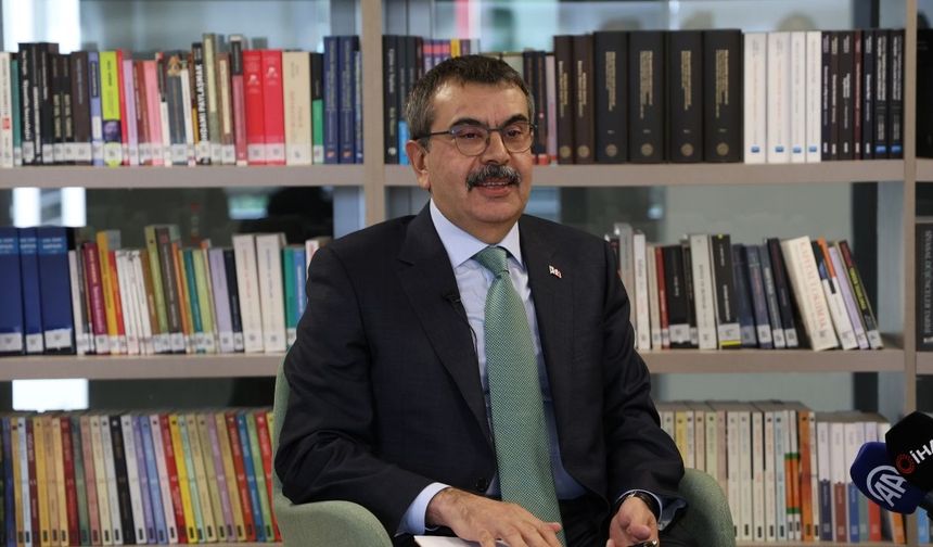"Müfredatımızı sık değiştirmeliyiz, yoksa çağı ıskalarız"