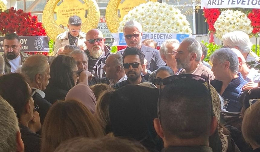 Tarkan'ın annesi Neşe Tevetoğlu son yolculuğuna uğrandı