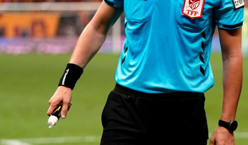 Süper Lig’de 34. haftanın hakemleri açıklandı! Dev derbiyi ise…